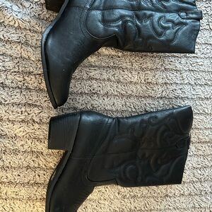 JustFab Black Ankle Booties